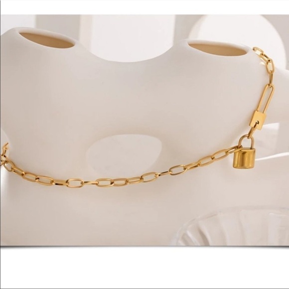 New 18k Gold Plated Lock Key Link Chain Necklace - Picture 6 of 8